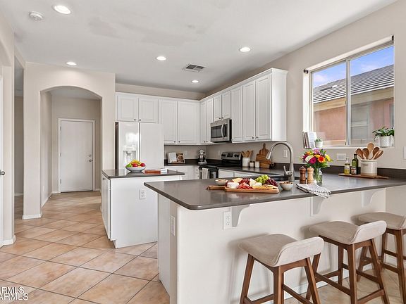 5th image of 6807 W PLEASANT Lane