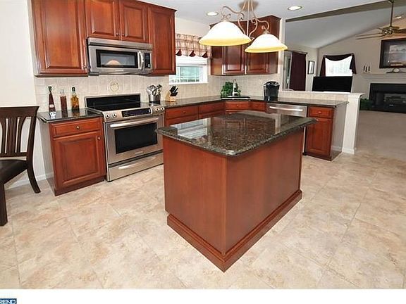 5th image of 5034 Rosewood Dr