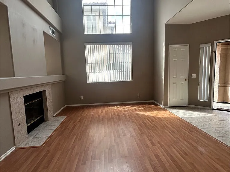16374 Whitefield Ct — Photo 19