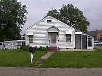 1st image of 821 Emerson Ave