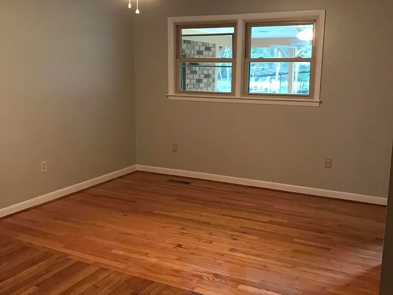 2073 Parkway Dr — Photo 12