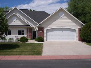 1191 Oxbow Ct, Grand Forks, ND 58203