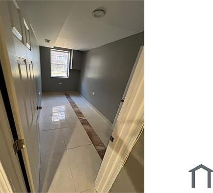 3rd image of 7745 S Essex Ave APT 1