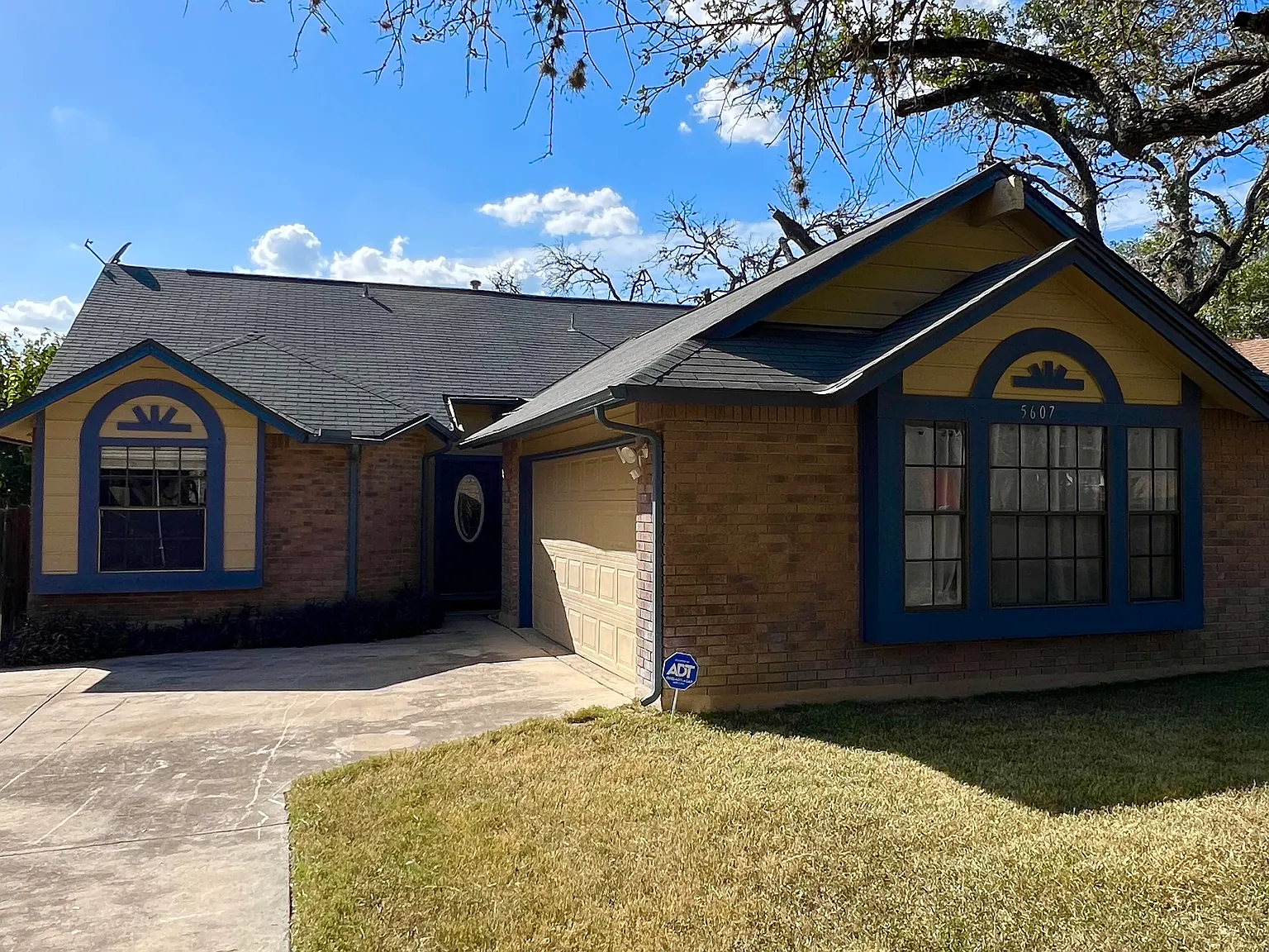 3 bed, 1373 sqft, $1,689 — Photo 2