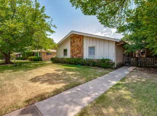 7422 Brentcove Cir, Dallas, TX 75214