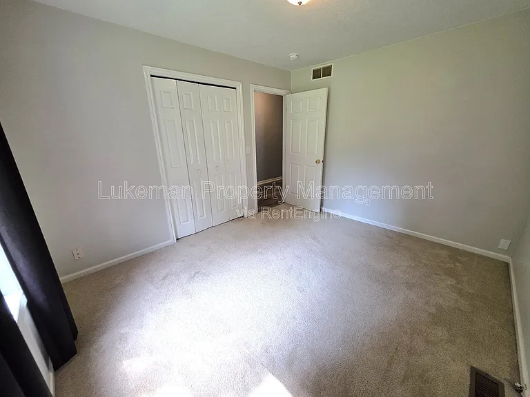5635 Monticello Ave — Photo 7