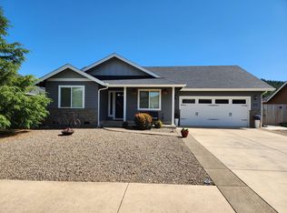 223 Retirement Ln, Cave Junction, OR 97523