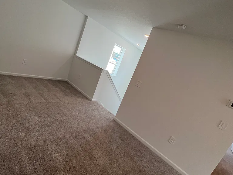 2170 Lasso Loop — Photo 19