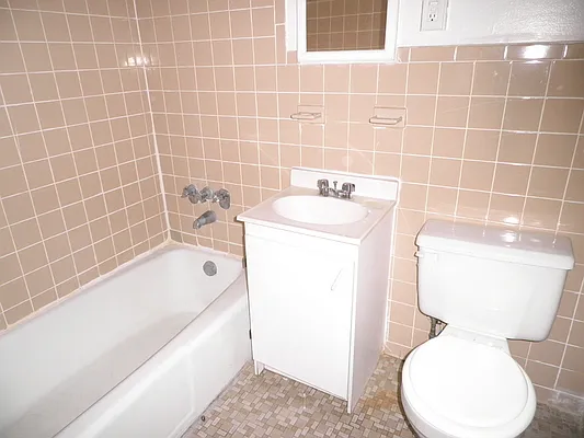 Rented by Guidance Realty Corp. | media 6