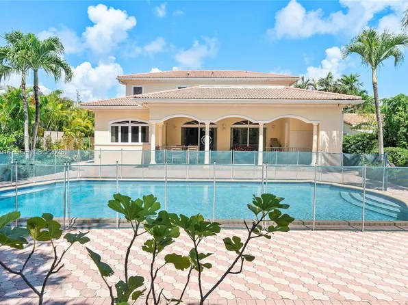 3765 Prairie Ave, Miami Beach, FL 33140