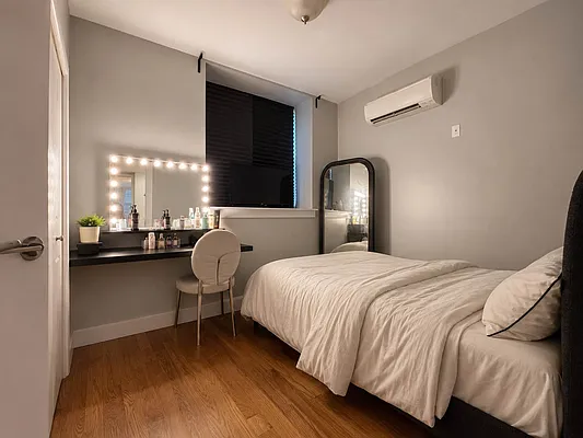 Bedroom, photo 3