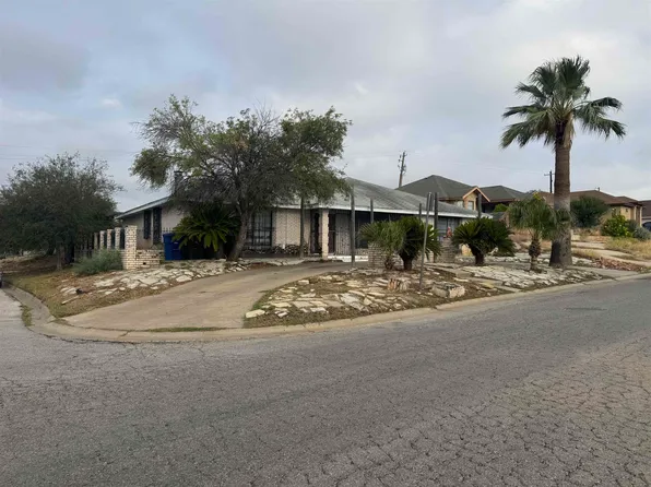 108 S Espana Dr, Laredo, TX 78043