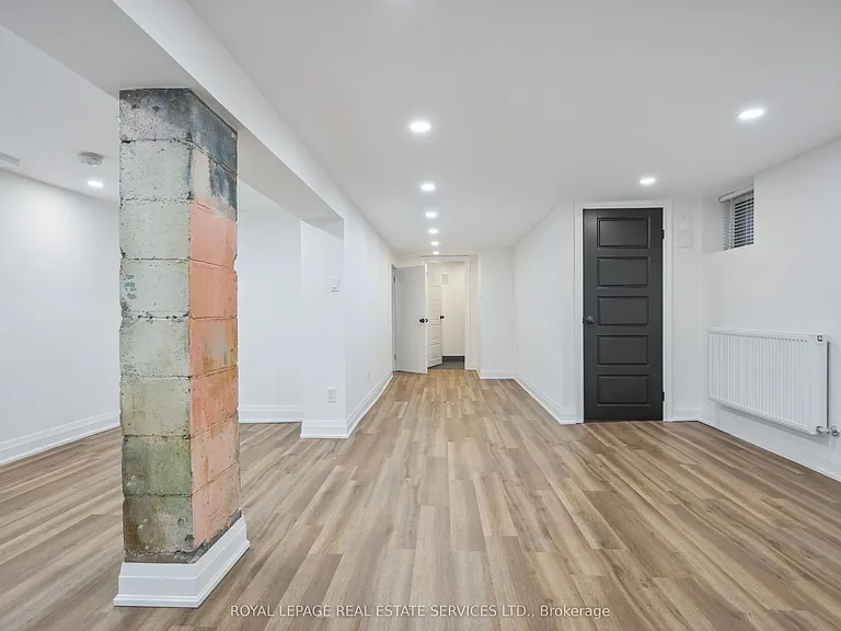 21 Holbrooke Ave — Photo 20