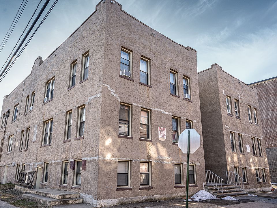 1st image of 1105 Charles St APT 1E