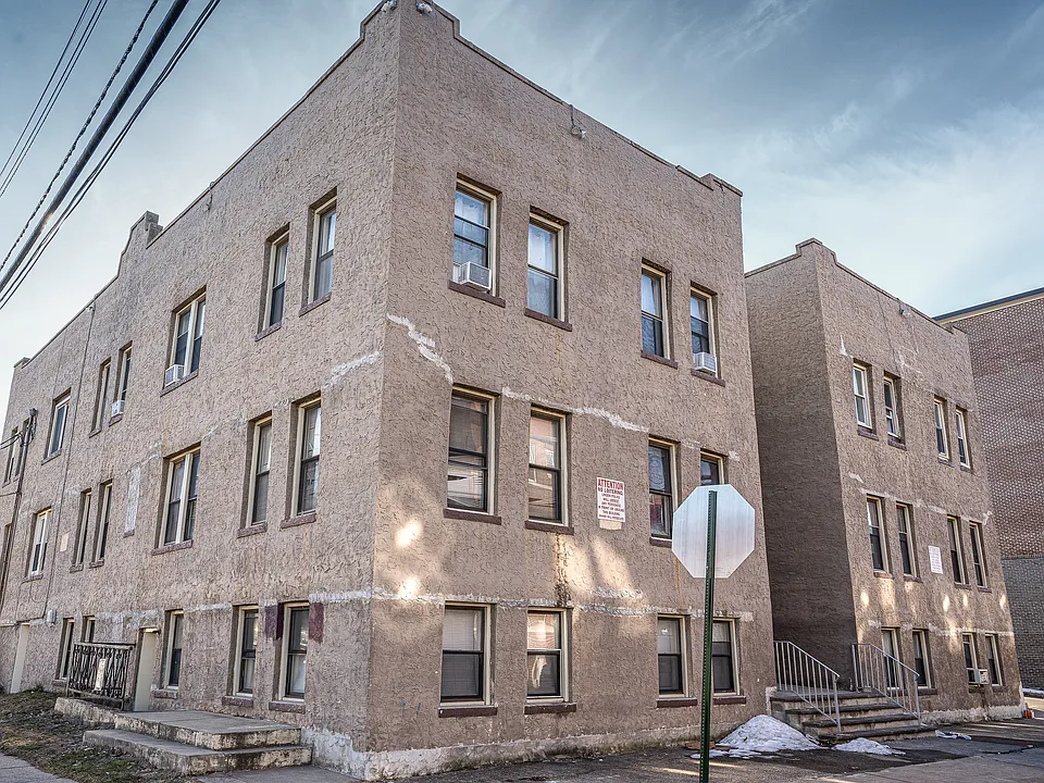 1105 Charles St #1E