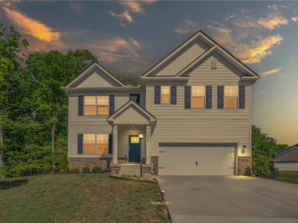 7004 Blue Stem Ct, New Kent, VA 23124