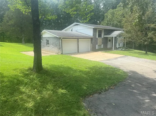 3534 Victoria Rd, Festus, MO 63028