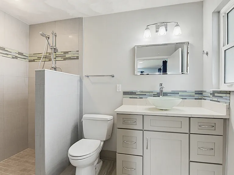 124 Atwood Ln — Photo 29