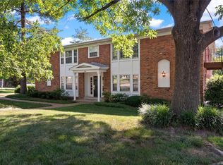 440 N Sappington Rd APT D, Saint Louis, MO 63122