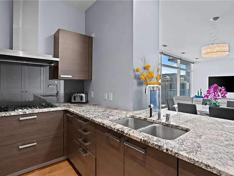 45 Ivan Allen Jr Blvd NW #2506 — Photo 16