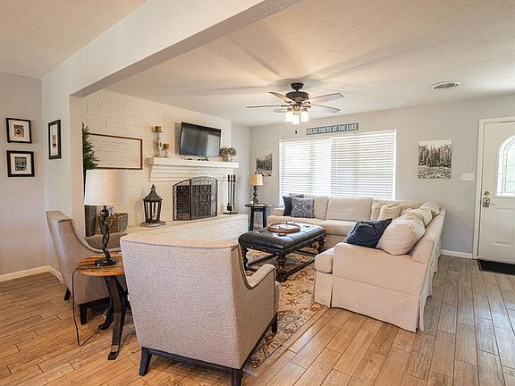 5th image of 3922 Forrest Rd