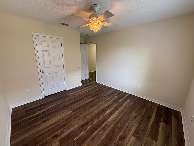 104 Kemper Ln — Photo 17