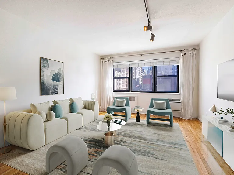 140 7th Ave #5G — Photo 1