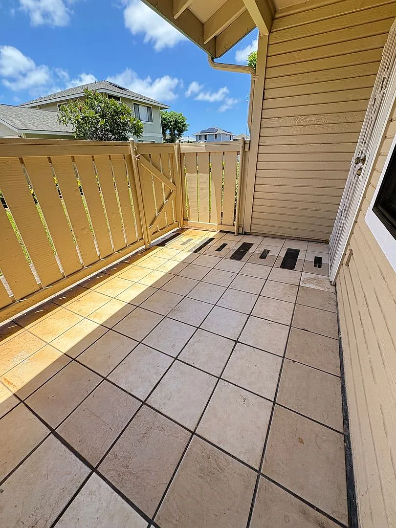 2-Bedroom 1 Full Bath Ground-Floor Townhouse w/ 2 Assigned Parking in Pae Ko Gardens — Photo 4