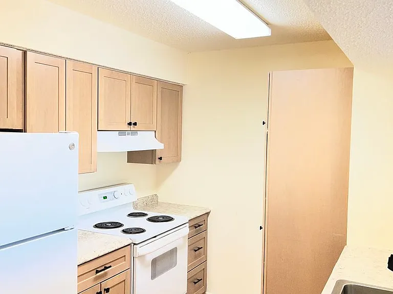 2501 W Zia Rd #3-205 — Photo 8