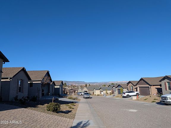 3rd image of 836 EUGENE Road