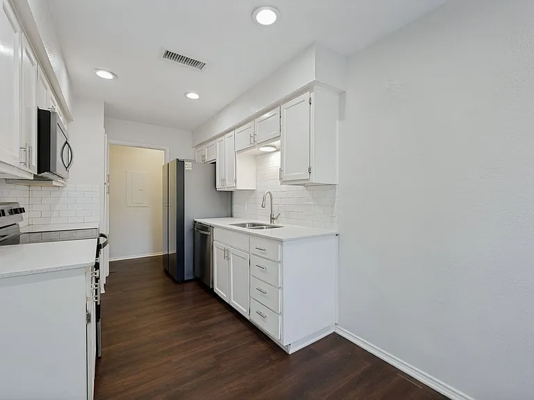 117 Peachtree Court — Photo 17