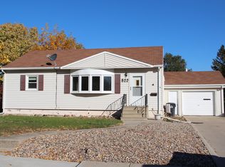 822 E 4th St, Winner, SD 57580