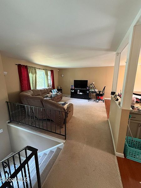 4th image of 3007 Valley Pine Drive