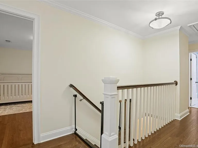 10 Harvann Rd — Photo 24