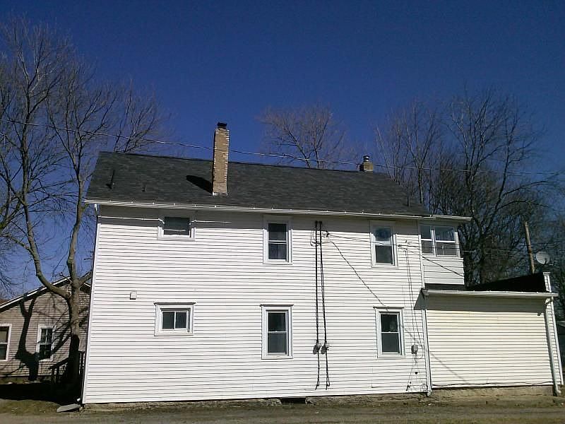 1st image of 804 1/2 N Blackstone St