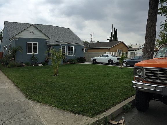3rd image of 6323 Riverton Ave