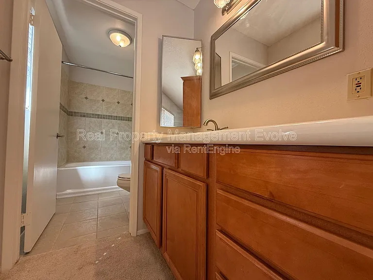 4849 E Lake Point Cir — Photo 16