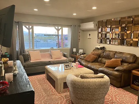 6717 Araby Ave — Photo 3