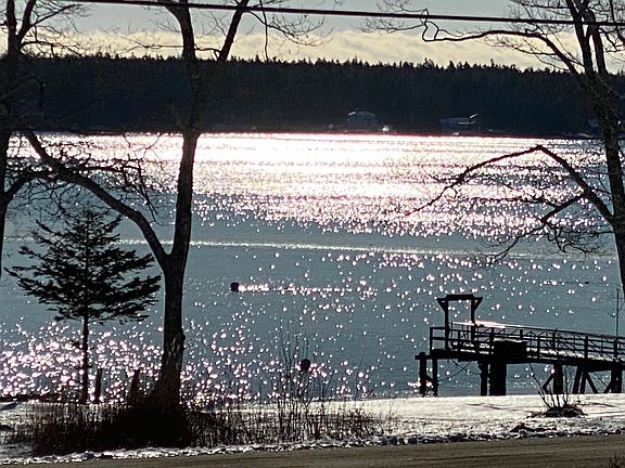 2nd image of 215 Stones Point Rd