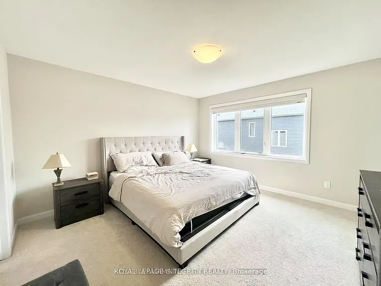1042 Parabolica Way — Photo 18
