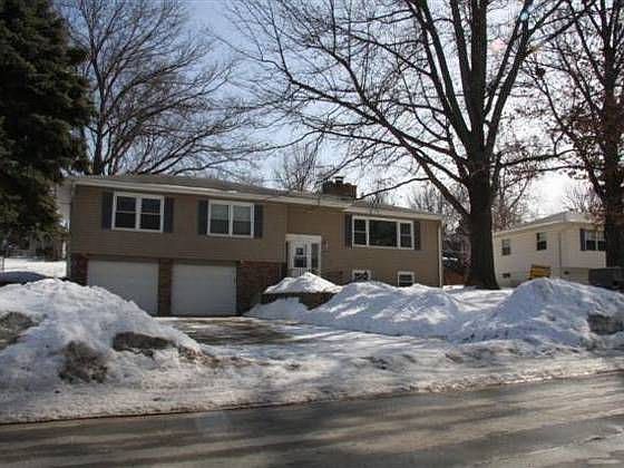 1st image of 3415 S 114th St