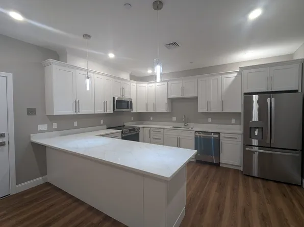 13 Nahant St #2B, Lynn, MA 01902