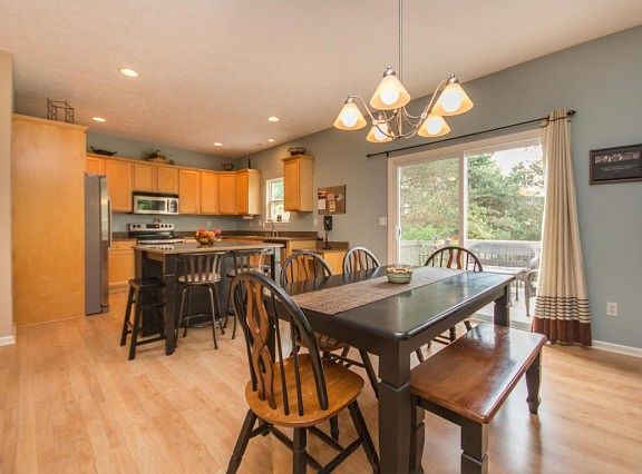 3rd image of 1388 Spinnaker Ct