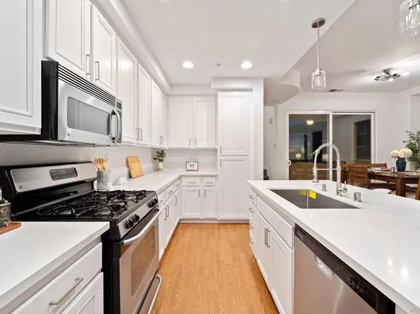 808 Almond Rd, San Marcos, CA 92078
