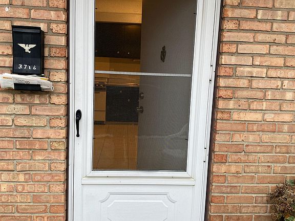 3rd image of 3716 Hunter Ave