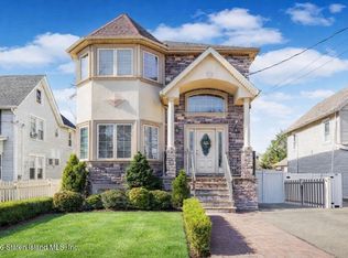 252 Barnard Ave, Staten Island, NY 10307