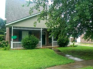 1130 N Heritage Ave, Fayetteville, AR 72704