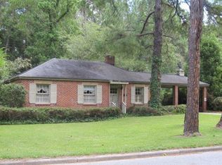 1171 4th St SW, Moultrie, GA 31768