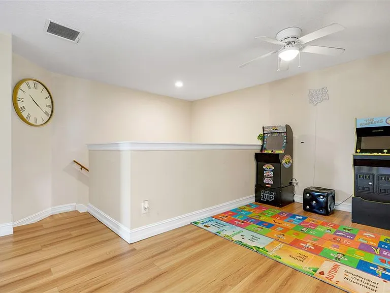 216 Montara Dr — Photo 21