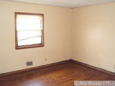2nd image of 815 Upton Ave N